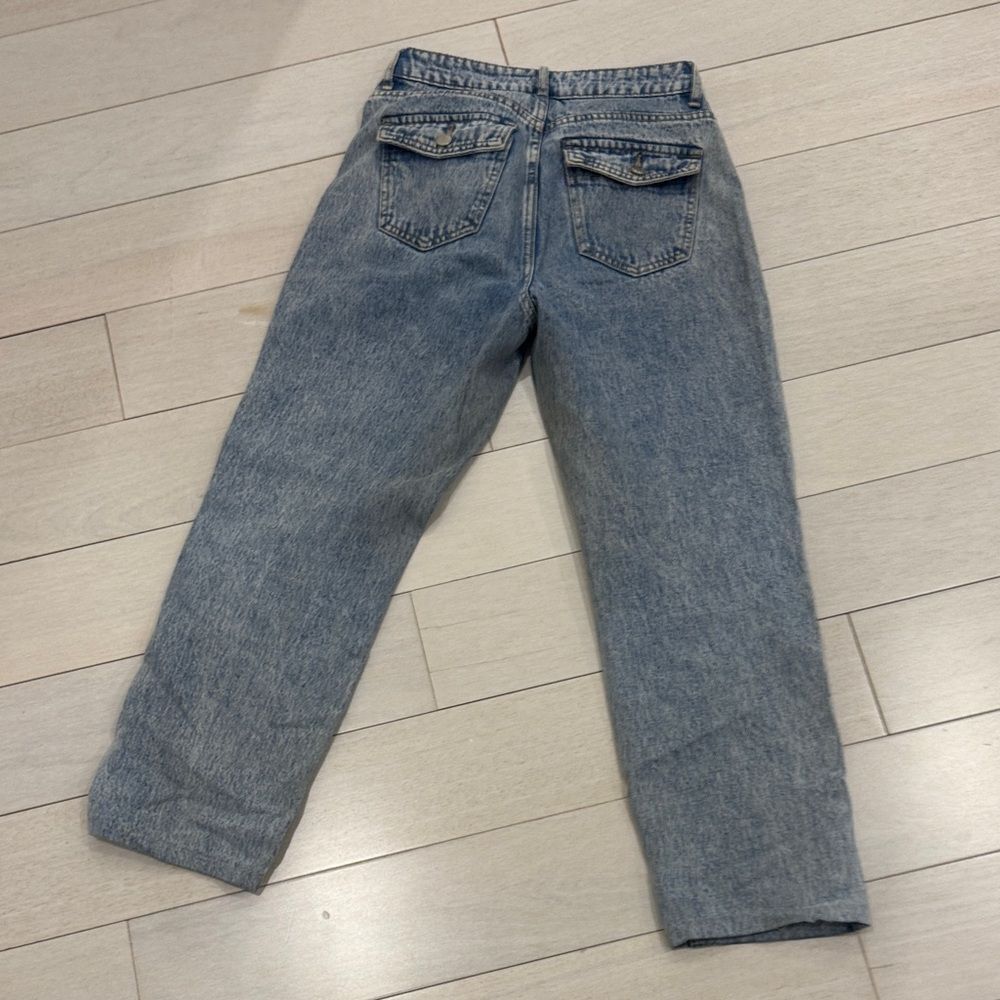 SHEIN Relaxed Blue Jeans - Picture 2 of 5